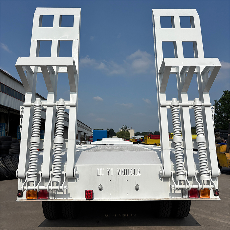 3 Axle Low Bed Semi Trailer Heavy Duty Equipment Transport For Excavator Bulldozer Machinery Hauling Carrier Use - 图片 4